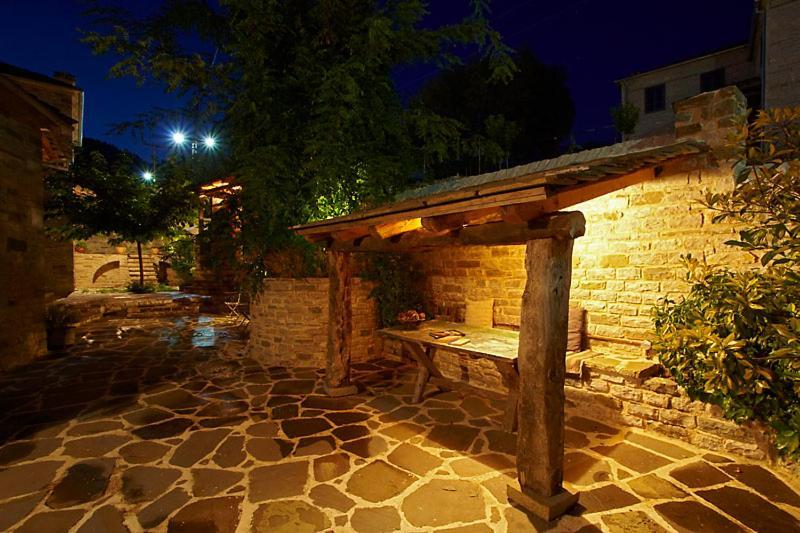 Astra Inn Papigko Bagian luar foto